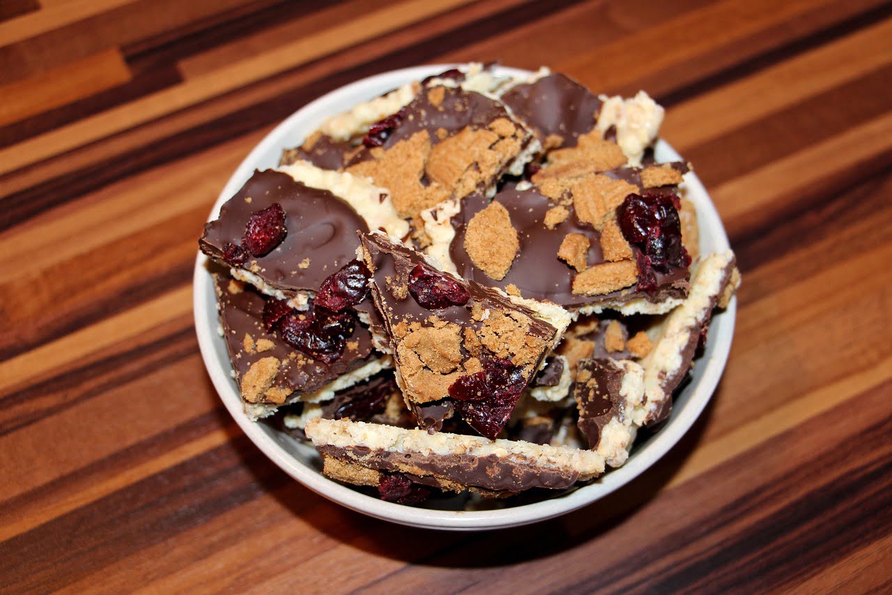Gluten-Free Holiday Bliss Cookie Bars